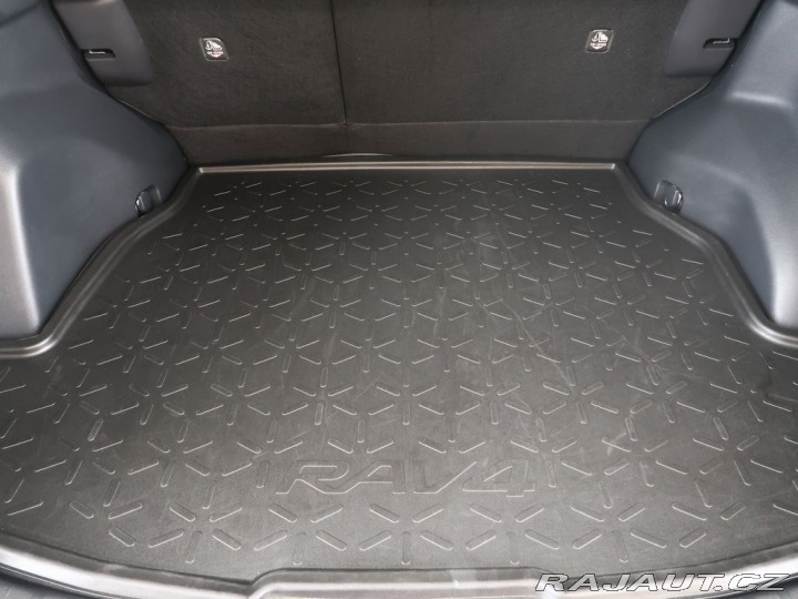 Toyota RAV4 2.5Hybrid,CZ,1Maj,Executi 2024