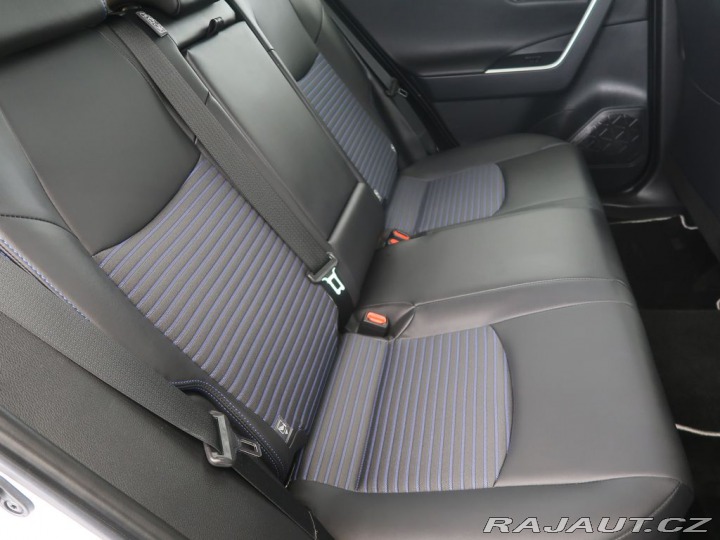 Toyota RAV4 2.5Hybrid,CZ,1Maj,Executi 2024