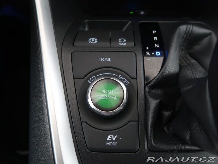Toyota RAV4 2.5Hybrid,CZ,1Maj,Selecti 2024