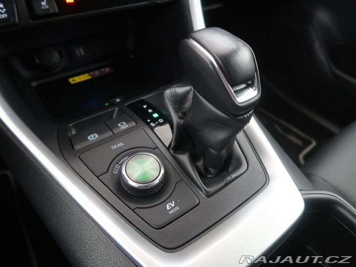 Toyota RAV4 2.5Hybrid,CZ,1Maj,Executi 2024