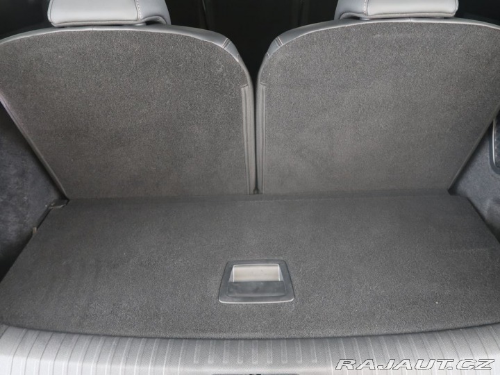 Peugeot 5008 1.2HYBRID,CZ,ALLURE,e-DCS 2025