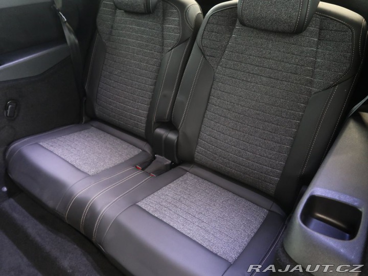 Peugeot 5008 1.2HYBRID,CZ,ALLURE,e-DCS 2025