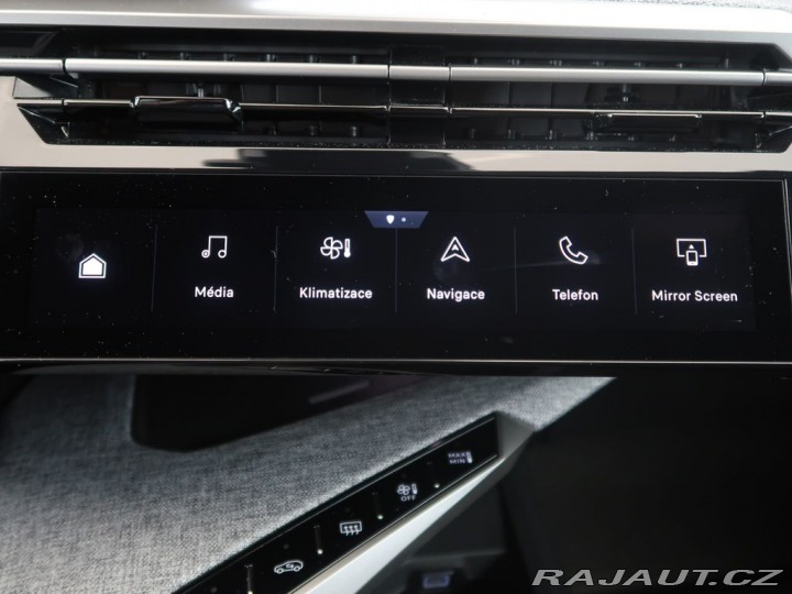 Peugeot 5008 1.2HYBRID,CZ,ALLURE,e-DCS 2025