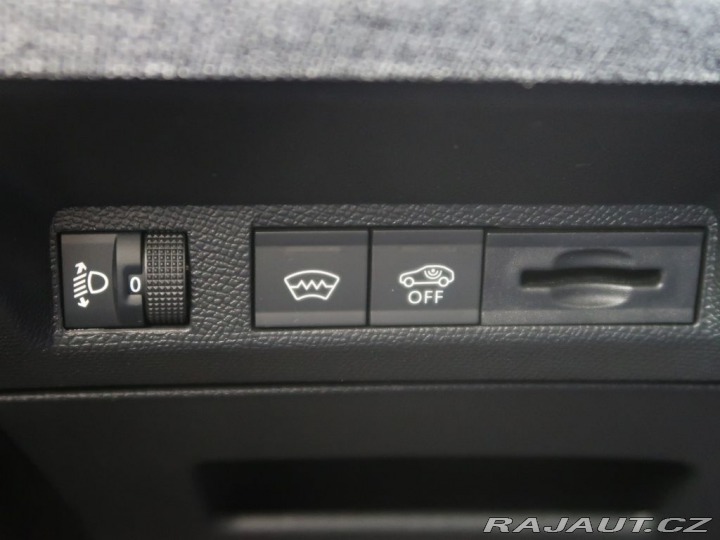 Peugeot 5008 1.2HYBRID,CZ,ALLURE,e-DCS 2025