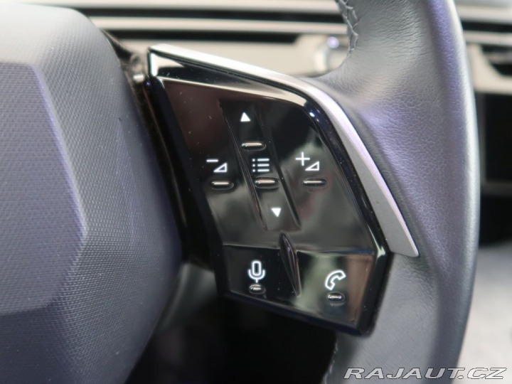 Peugeot 5008 1.2HYBRID,CZ,ALLURE,e-DCS 2025