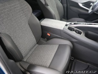Peugeot 5008 1.2HYBRID,CZ,ALLURE,e-DCS 2025