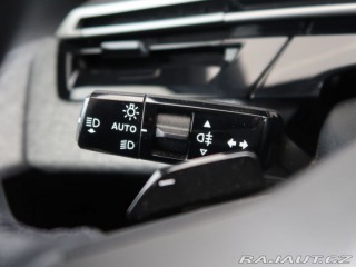Peugeot 5008 1.2HYBRID,CZ,ALLURE,e-DCS 2025