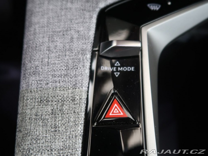 Peugeot 5008 1.2HYBRID,CZ,ALLURE,e-DCS 2025