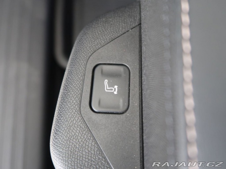 Peugeot 5008 1.2HYBRID,CZ,ALLURE,e-DCS 2025