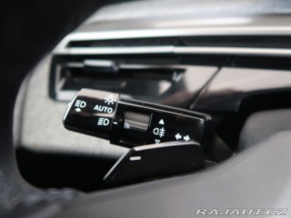 Peugeot 5008 1.2HYBRID,CZ,ALLURE,e-DCS 2025