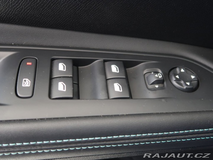Peugeot 5008 1.5BHDi,96kW,ALLURE PACK, 2024