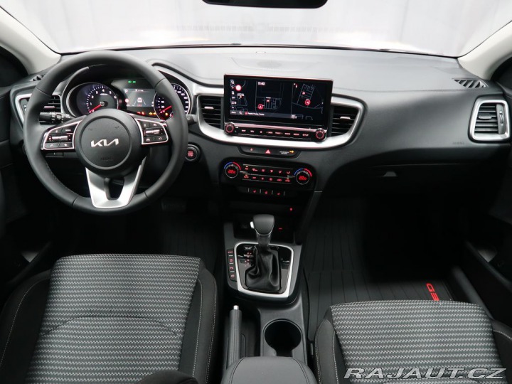 Kia Ceed TOP - K odběru IHNED 2025