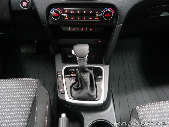Kia Ceed TOP - K odběru IHNED 2025