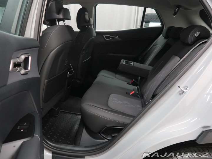 Kia Sportage Exclusice 4x2 - Vůz ve vý 2026