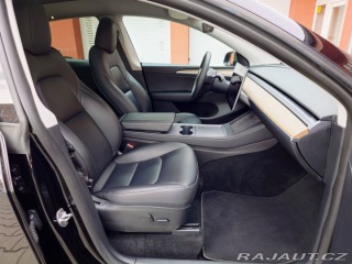 Tesla Model Y  2022