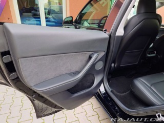 Tesla Model Y  2022