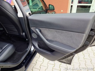 Tesla Model Y  2022