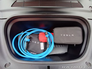 Tesla Model Y  2022