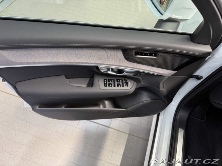 Volvo XC90 B5 2.0L 250+14 HP AT8 AWD 2025