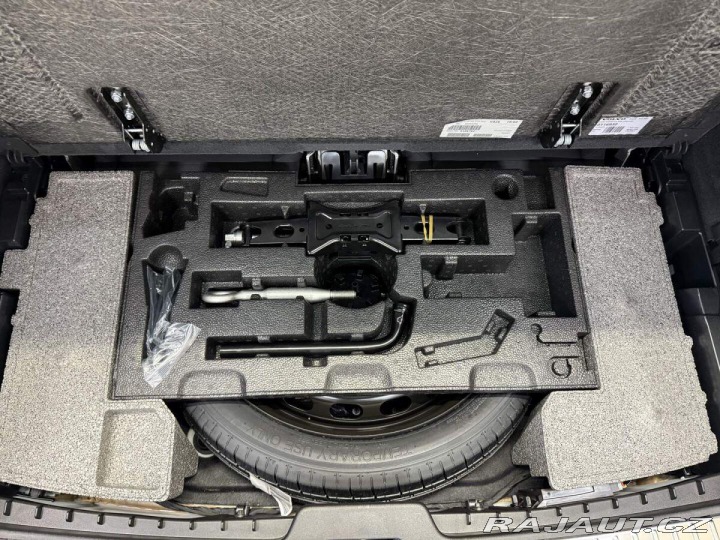 Volvo XC90 B5 2.0L 250+14 HP AT8 AWD 2026