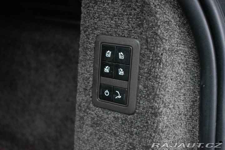 Land Rover Range Rover VOGUE SDV8 REZERVACE 2013