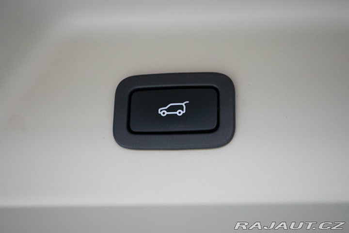 Land Rover Range Rover VOGUE SDV8 *TAŽNÉ*MASÁŽ*D 2013