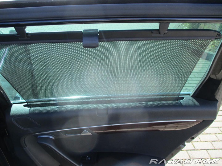 Volkswagen Passat 1,6 TDi 77kw Elegance GPS 2011