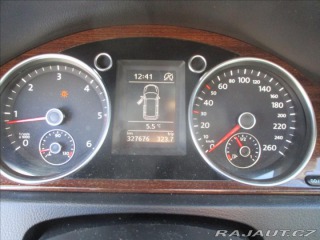Volkswagen Passat 1,6 TDi 77kw Elegance GPS 2011