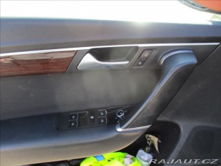 Volkswagen Passat 1,6 TDi 77kw Elegance GPS 2011