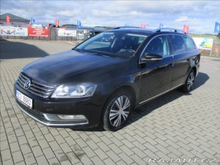 Volkswagen Passat 1,6 TDi 77kw Elegance GPS 2011