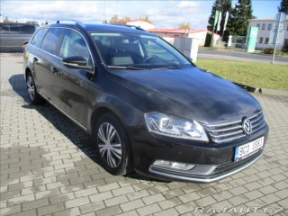 Volkswagen Passat 1,6 TDi 77kw Elegance GPS 2011