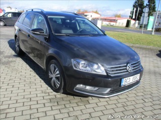 Volkswagen Passat 1,6 TDi 77kw Elegance GPS 2011