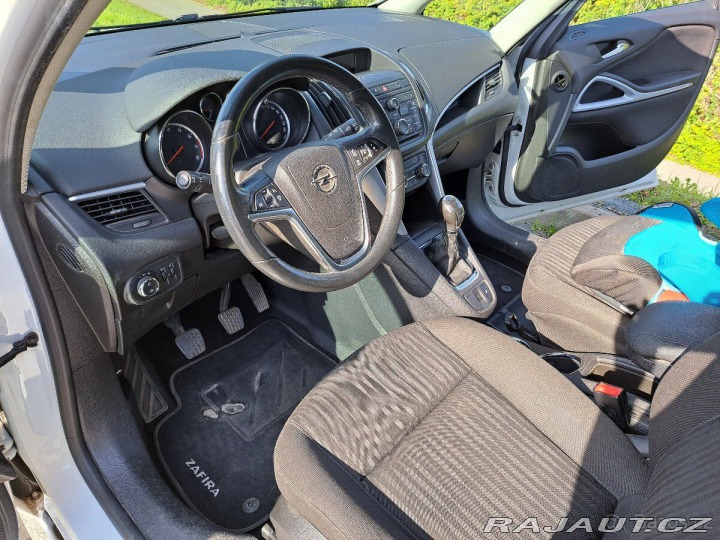 Opel Zafira 1,6   CNG/benzín 2012
