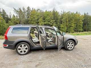 Volvo XC70 3,0   T6 automat 2010