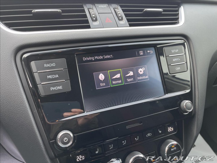 Škoda Octavia 2,0 TDi DSG LED*D.Klima*N 2018