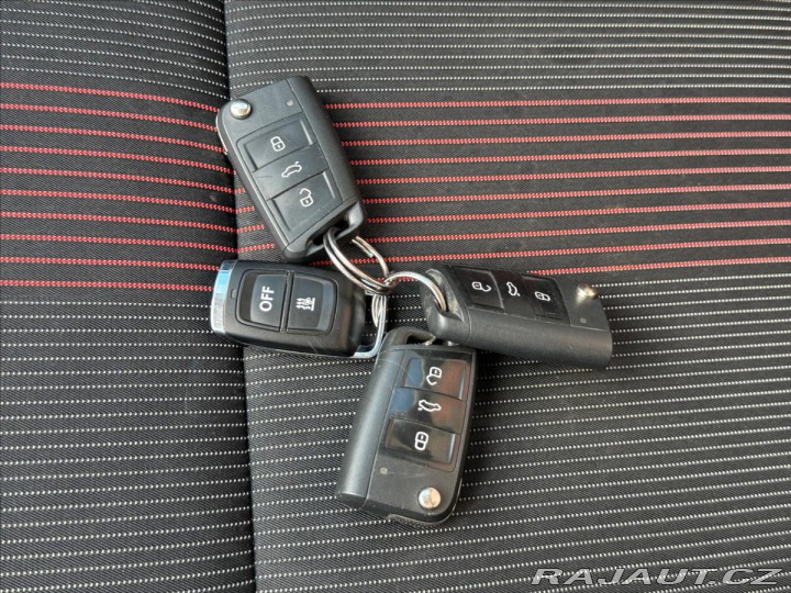 Škoda Octavia 2,0 TDi DSG LED*D.Klima*N 2018