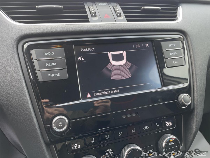 Škoda Octavia 2,0 TDi DSG LED*D.Klima*N 2018