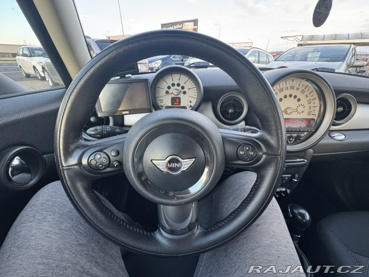 Mini Cooper AUTOMAT 2,0 D 82 KW ROZ. 2013