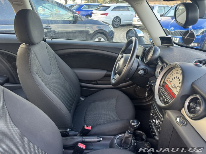 Mini Cooper AUTOMAT 2,0 D 82 KW ROZ. 2013