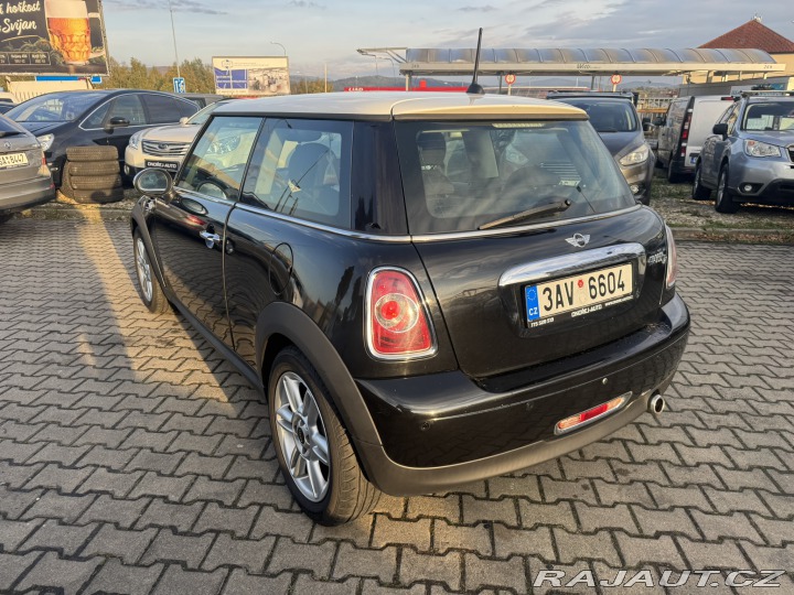 Mini Cooper AUTOMAT 2,0 D 82 KW ROZ. 2013