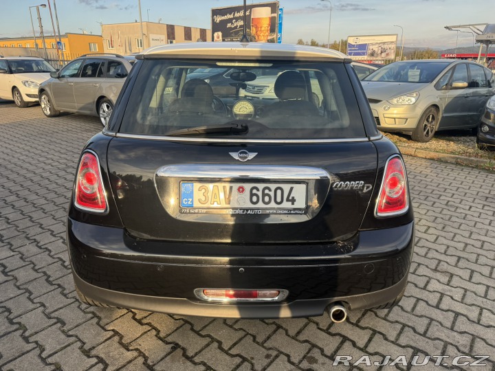 Mini Cooper AUTOMAT 2,0 D 82 KW ROZ. 2013