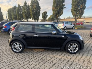 Mini Cooper AUTOMAT 2,0 D 82 KW ROZ. 2013