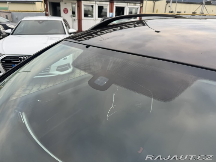 Škoda Superb 2,0 TDI 103 KW ČR 2.MAJ 2015