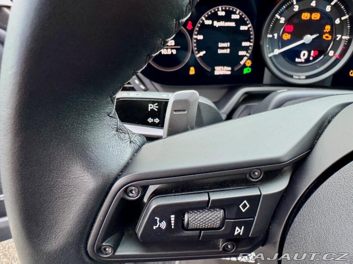 Porsche 911 Approved BOSE Střecha 20/ 2020