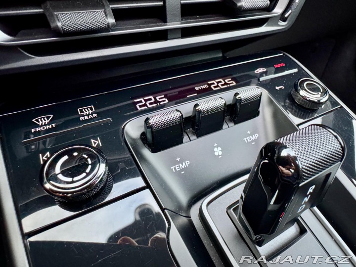 Porsche 911 Approved BOSE Střecha 20/ 2020