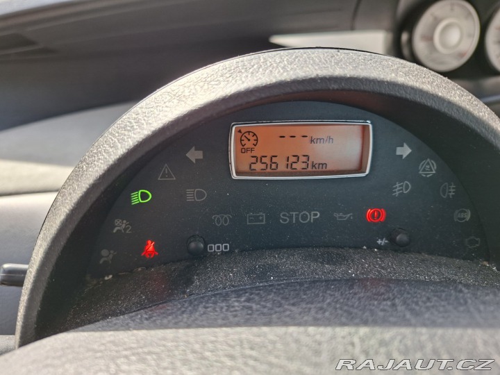 Peugeot 807  2009