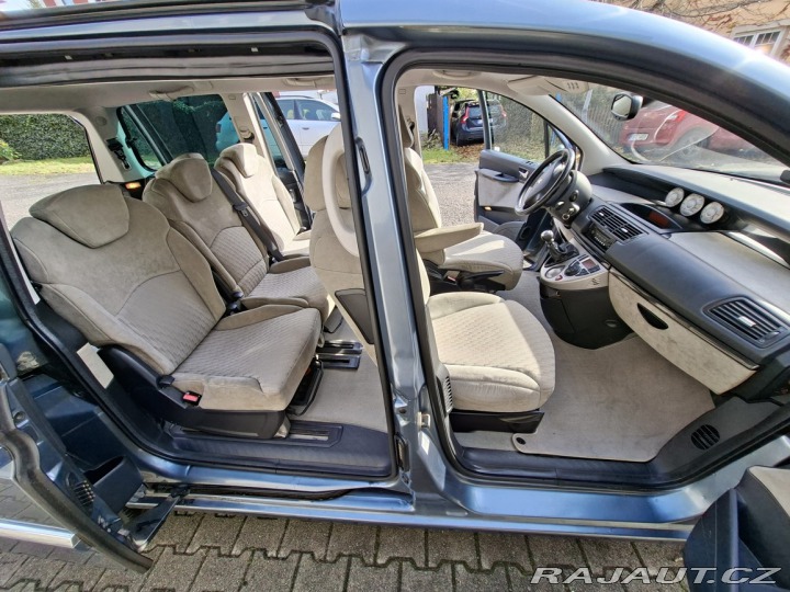 Peugeot 807  2009