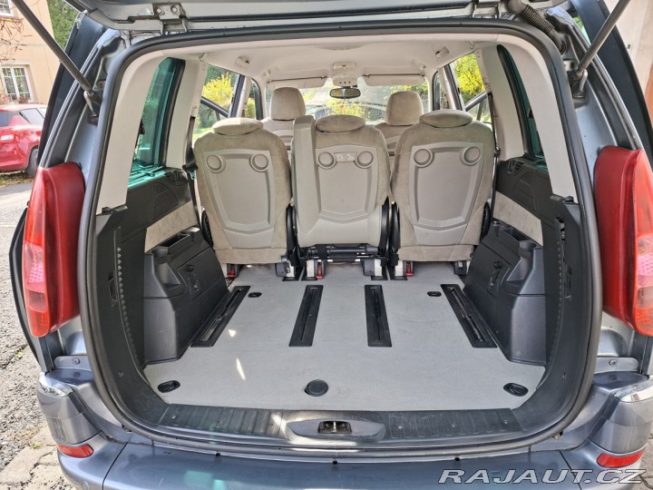 Peugeot 807  2009
