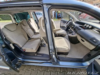 Peugeot 807  2009