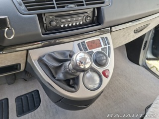 Peugeot 807  2009